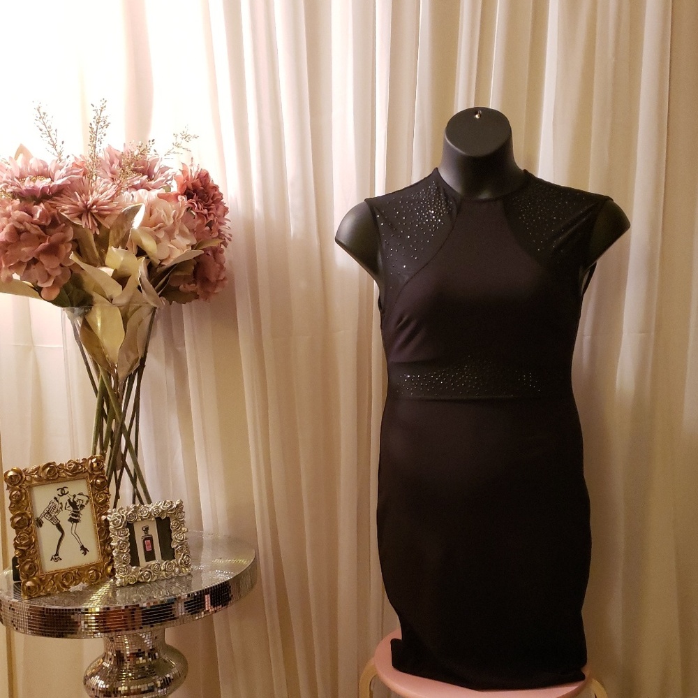 🖤 Lil Black dress w/ rhinestone
